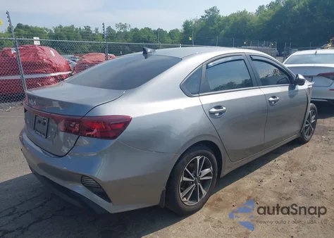 2023 Kia Forte Lx/Lxs из США, поврежденный, VIN 3KPF24AD2PE665402